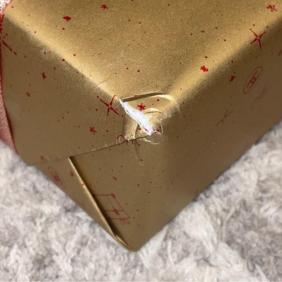 NEW CHANEL GO BOLDY TRAVEL HEROES HOLIDAY LIMITED EDITION GROOMING SET - Picture 4 of 5